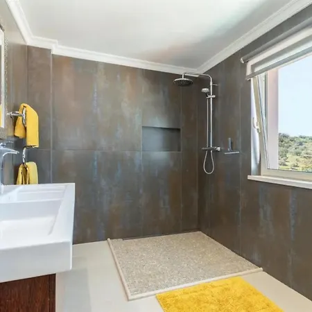 Casa Basha Villa *